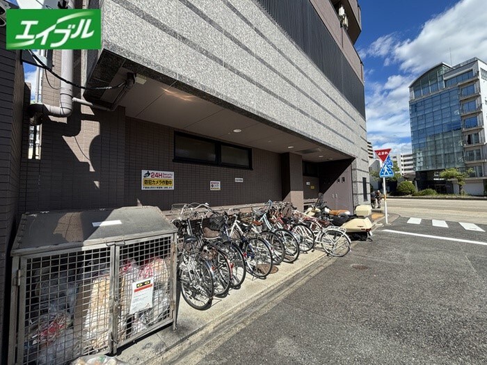 グランデ泉の物件外観写真