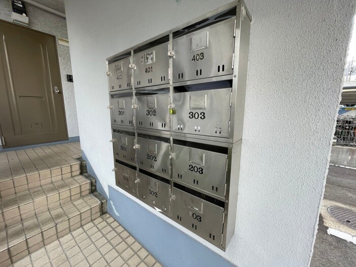 メゾン和幸の物件外観写真