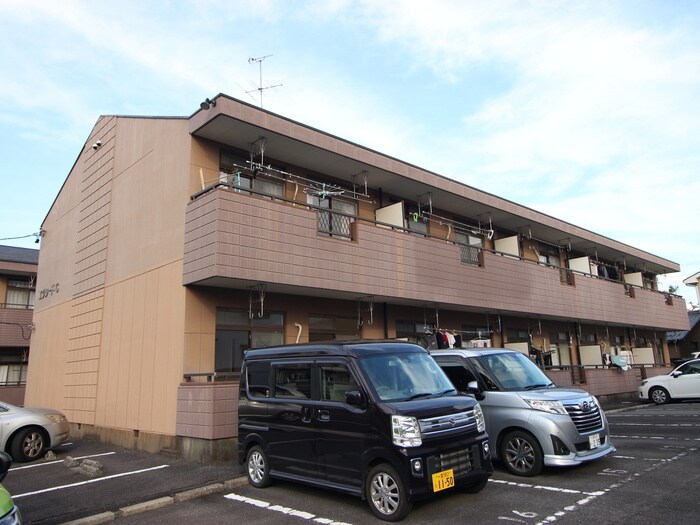 エクシードＣの物件外観写真