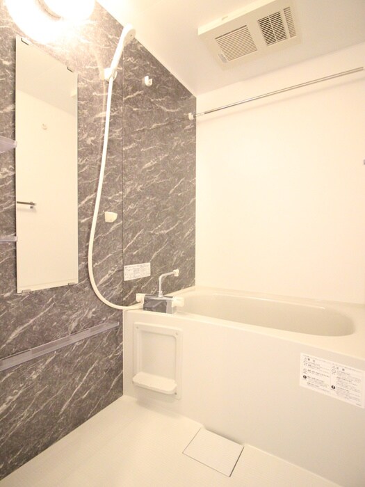 リーデンス名古屋駅西の物件内観写真