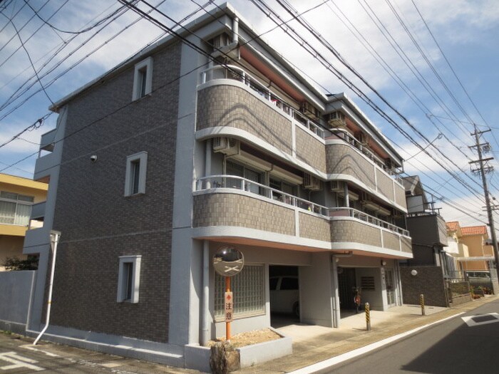 カーサ・キアラの物件外観写真