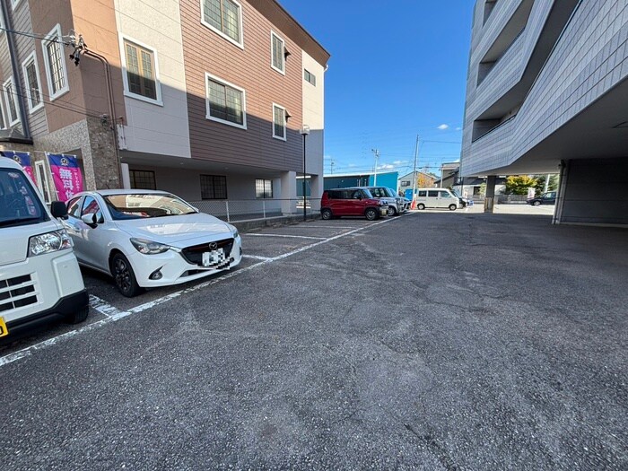 タウンコート末広の物件外観写真