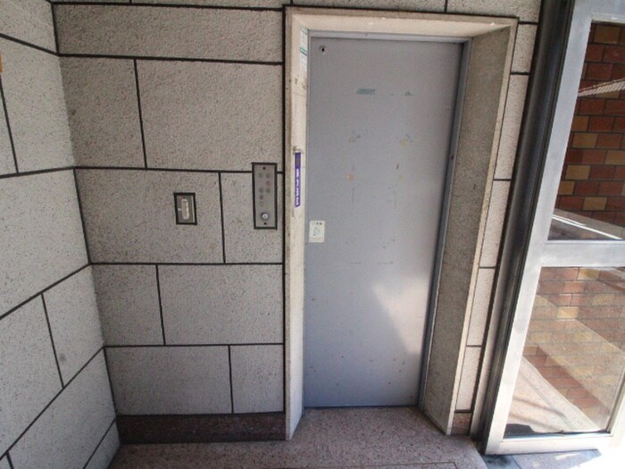 橦木ビルの物件外観写真