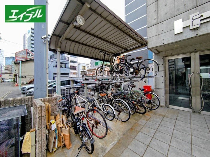 H2の物件外観写真