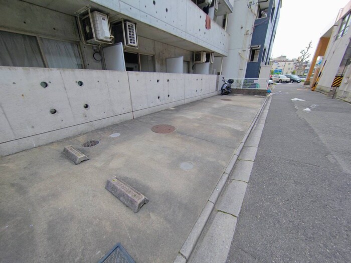 H2の物件外観写真