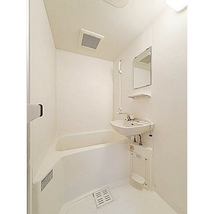 グロ－リアス城Ⅱの物件内観写真