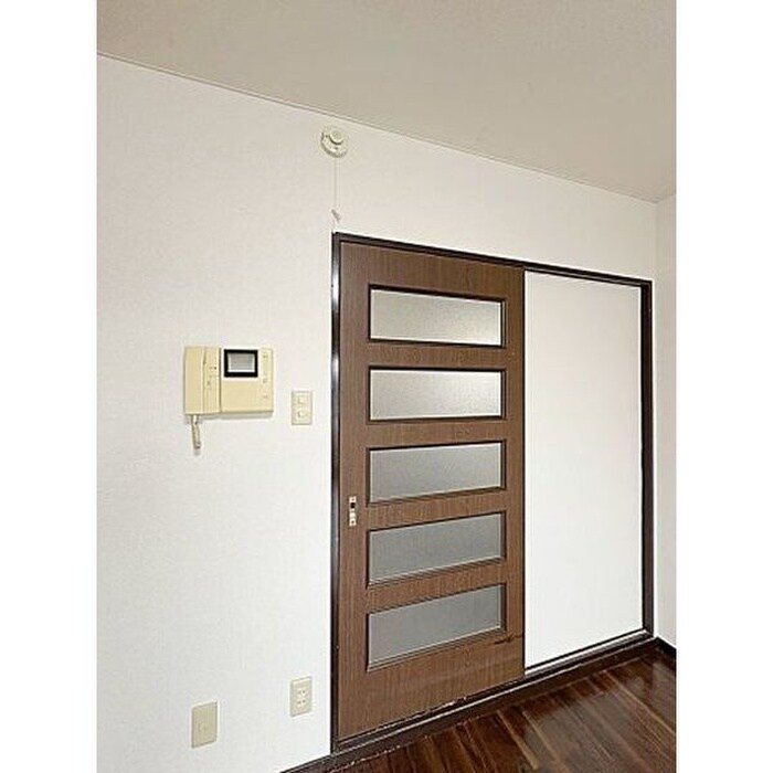 グロ－リアス城Ⅱの物件内観写真