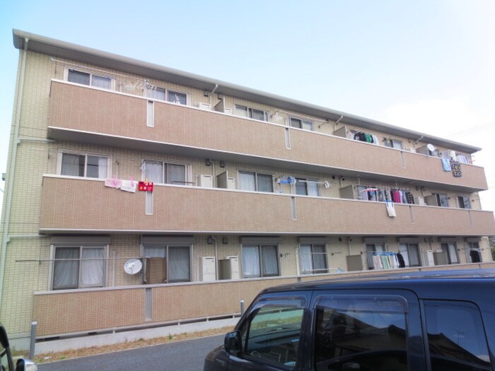 クレセントⅥの物件外観写真