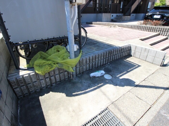 ル・ポミエVの物件外観写真