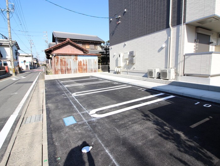 ウィング・マレの物件外観写真