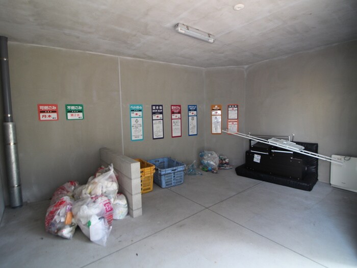 LAPIS　TWOLESの物件外観写真