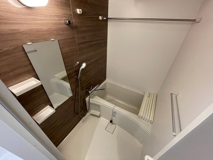 郷前町２丁目マンションの物件内観写真