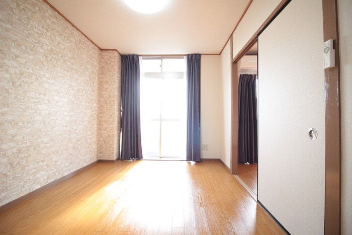 いずみハイツの物件内観写真