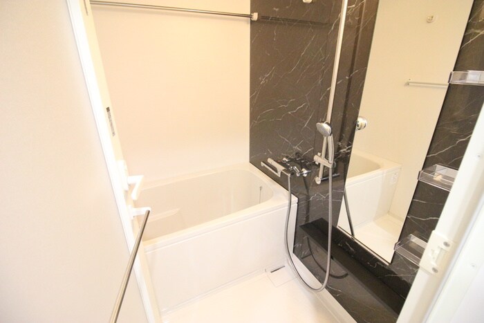 メイプル岩塚本通の物件内観写真