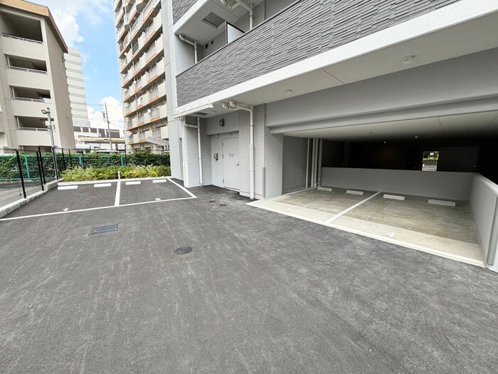 L&Cﾚｼﾞﾃﾞﾝｽ鶴舞公園の物件外観写真