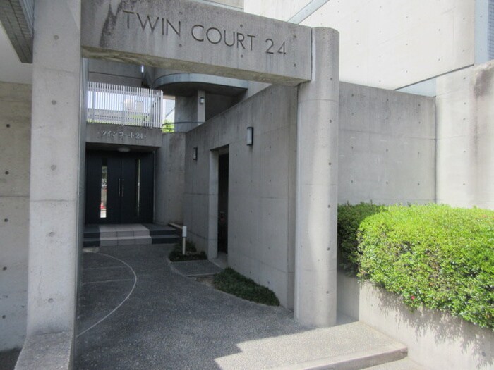 ツインコ－トの物件外観写真