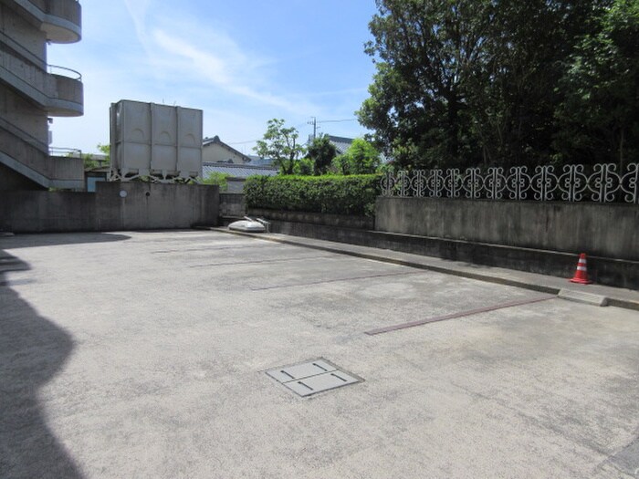 ツインコ－トの物件外観写真