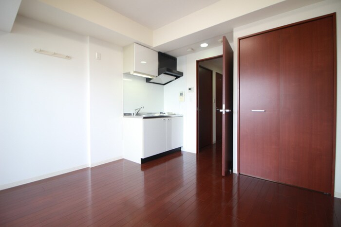 ﾍﾞﾚ-ｻ築地口ｽﾃ-ｼｮﾝﾀﾜ-の物件内観写真