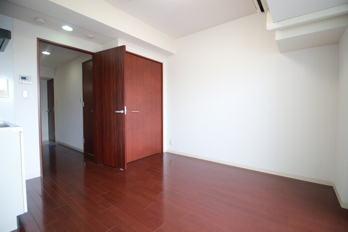 ﾍﾞﾚ-ｻ築地口ｽﾃ-ｼｮﾝﾀﾜ-の物件内観写真