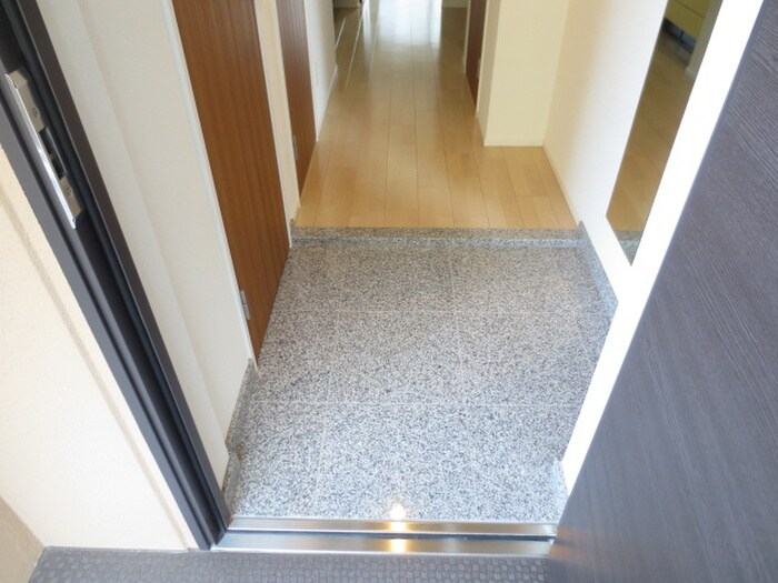 ロイヤルパークスＥＲささしまの物件内観写真