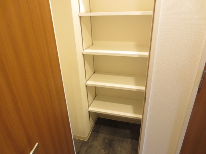 ロイヤルパークスＥＲささしまの物件内観写真