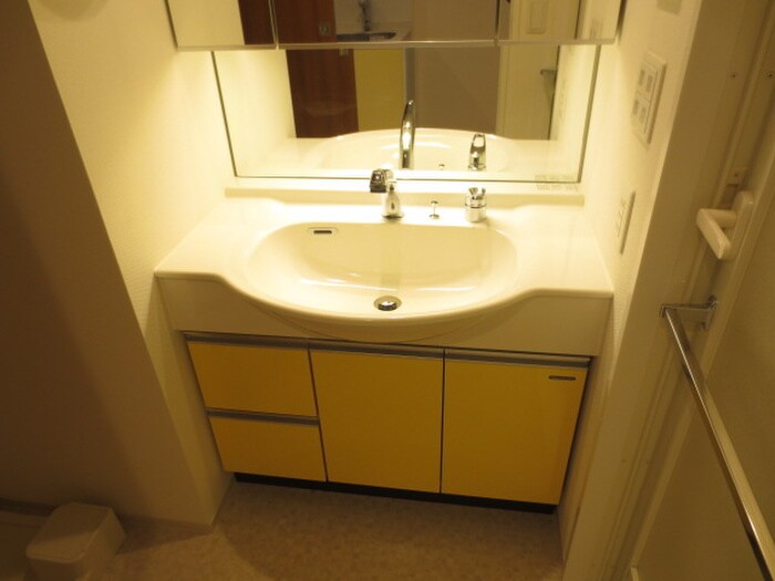 ロイヤルパークスＥＲささしまの物件内観写真