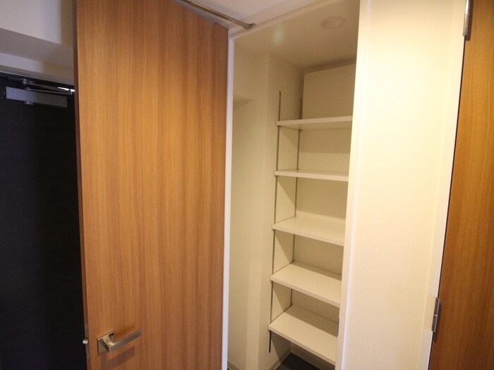 ロイヤルパークスＥＲささしまの物件内観写真