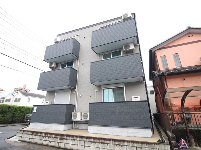 メゾンシエルの物件外観写真