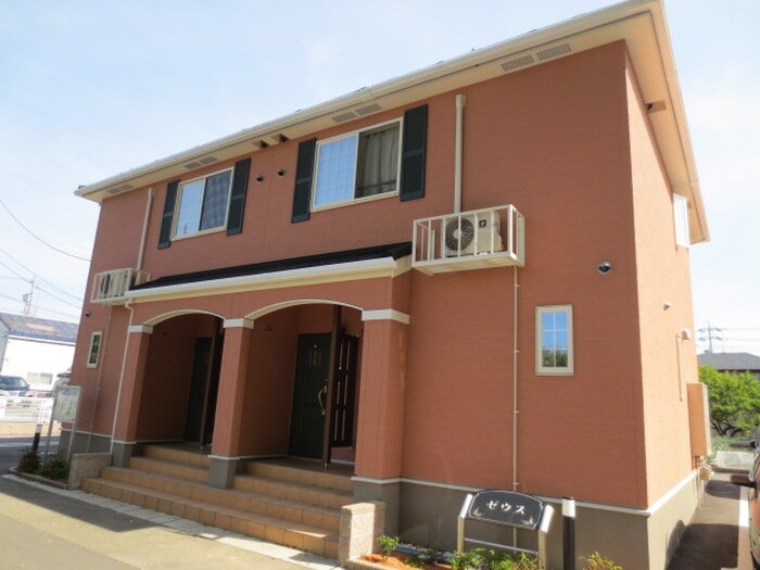 ゼウスの物件外観写真