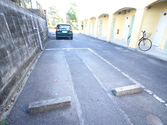 プチ・ドミールの物件外観写真