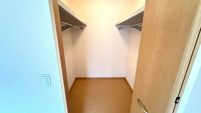 スピリア・ヒビツ　Bの物件内観写真