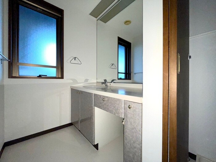 ﾊﾟｰｸﾊｳｽｶﾞｰﾃﾞﾝ梅園北館(202)の物件内観写真