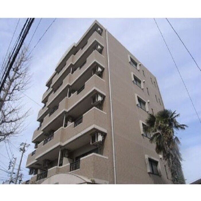 ウィスタリア荒子の物件外観写真