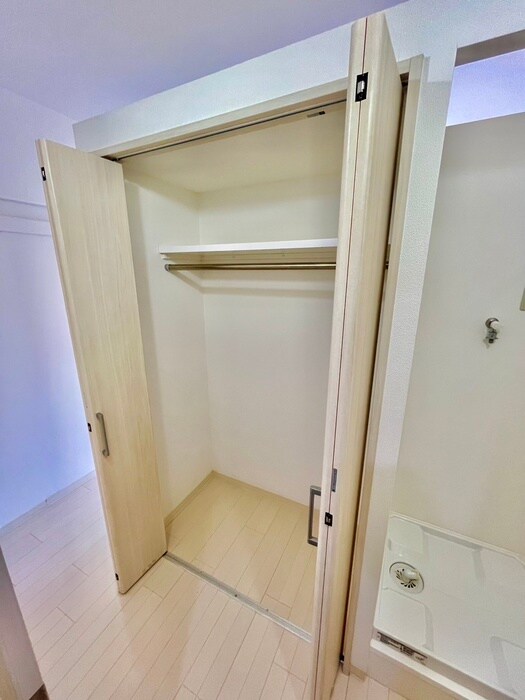 ﾗｲｵﾝｽﾞﾏﾝｼｮﾝ名大ｳｴｽﾄ(205)の物件内観写真