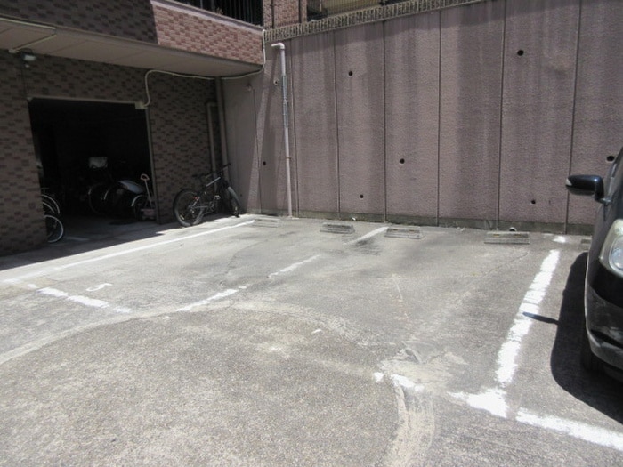 ＩＤＡＫＡＤＡＩ　ＢＬＧの物件外観写真