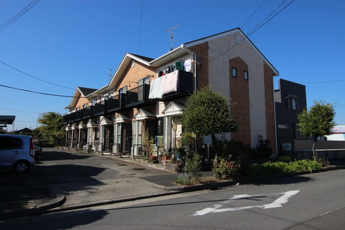 デュープレックス新川Aの物件外観写真