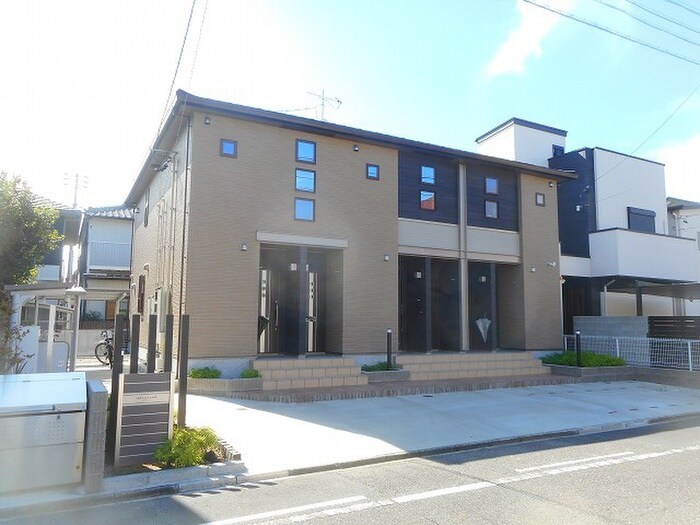 アドバンストの物件外観写真