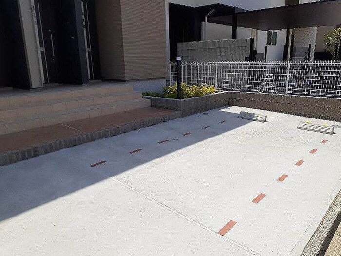 アドバンストの物件外観写真