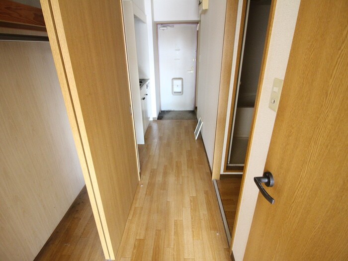 アドミ－ル栄生の物件内観写真