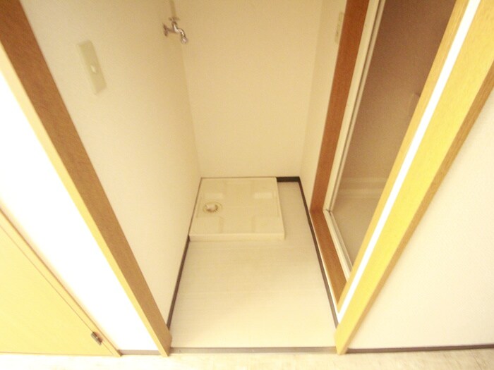 アドミ－ル栄生の物件内観写真