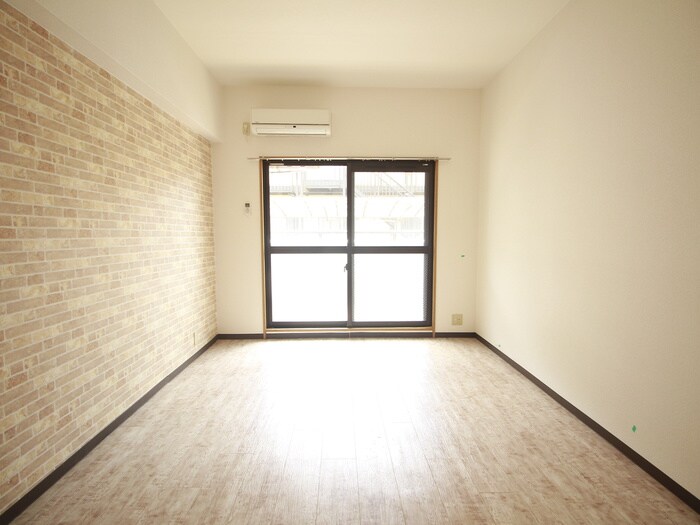 アドミ－ル栄生の物件内観写真