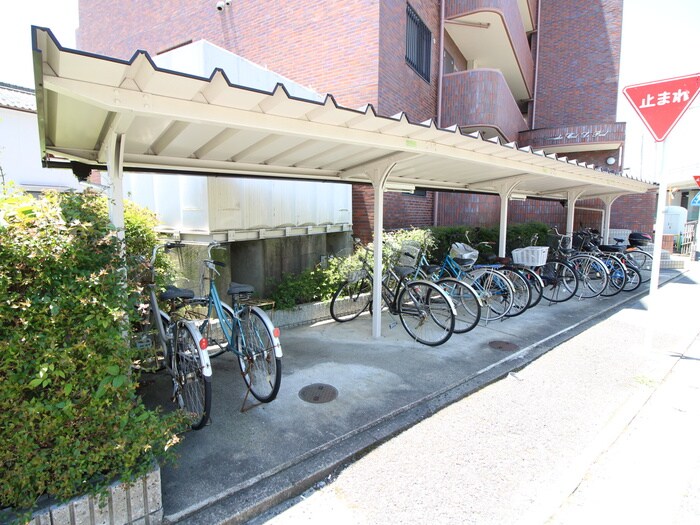 ラ　グランデール　セルピエの物件外観写真