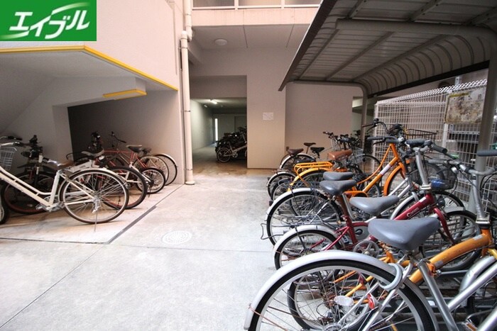 レジデンス上前津スクエアの物件外観写真