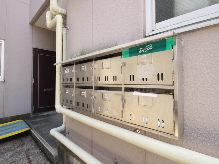 メゾンシエテの物件外観写真