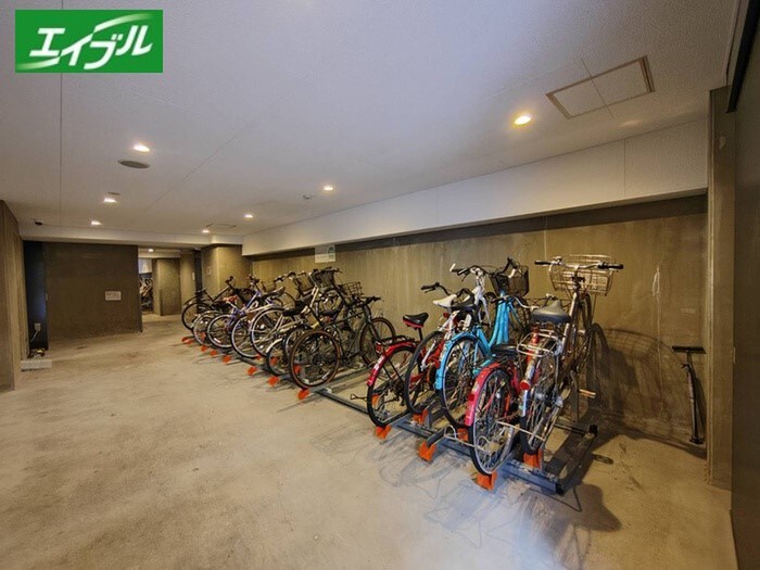 ブランシエスタ泉の物件外観写真