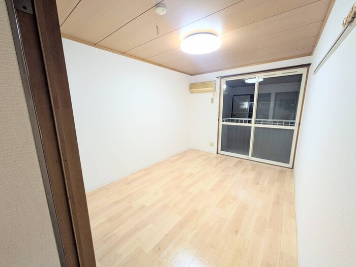 プレジール栄の物件内観写真