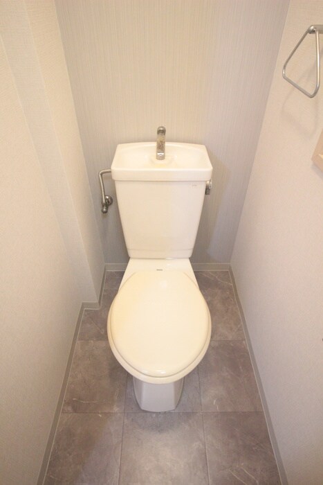 アーバンシティ栄生の物件内観写真