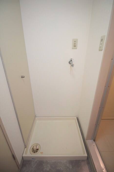 アーバンシティ栄生の物件内観写真