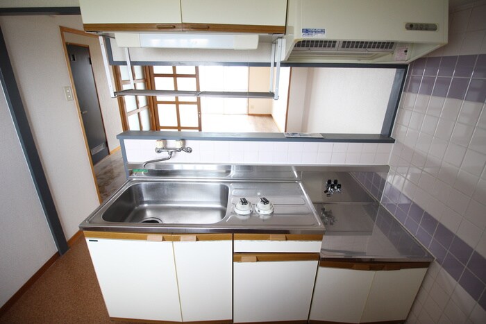 サンヨウハイネスの物件内観写真