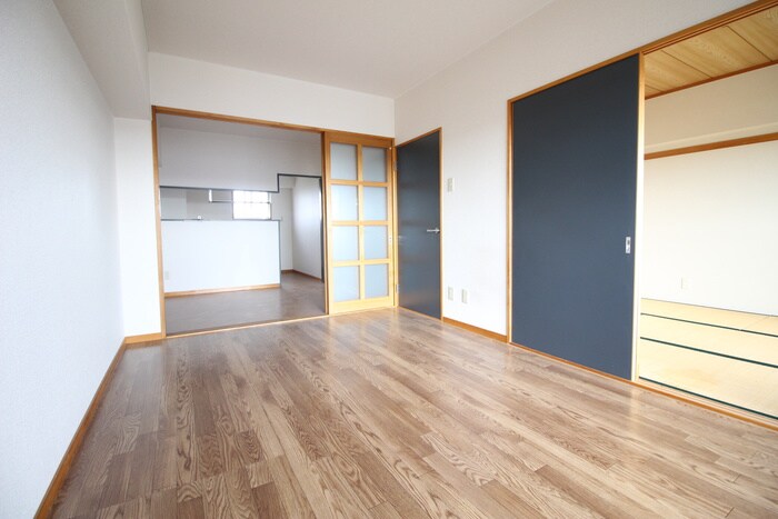 サンヨウハイネスの物件内観写真